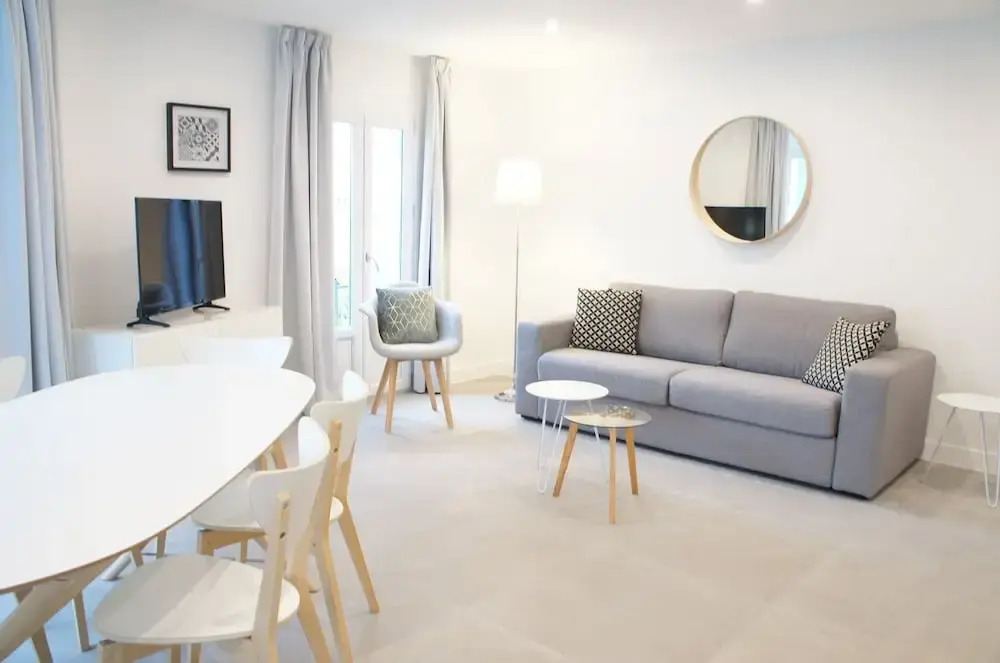 Republique 101 Apartment