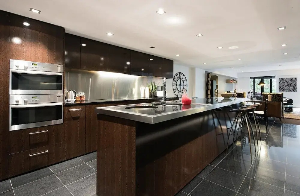 PPT50 Sleek 2 Bed Designer Abode