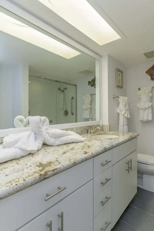 Tiki 149 - Spacious 2br Condo With Walk-in Shower 2 Bedroom Condo