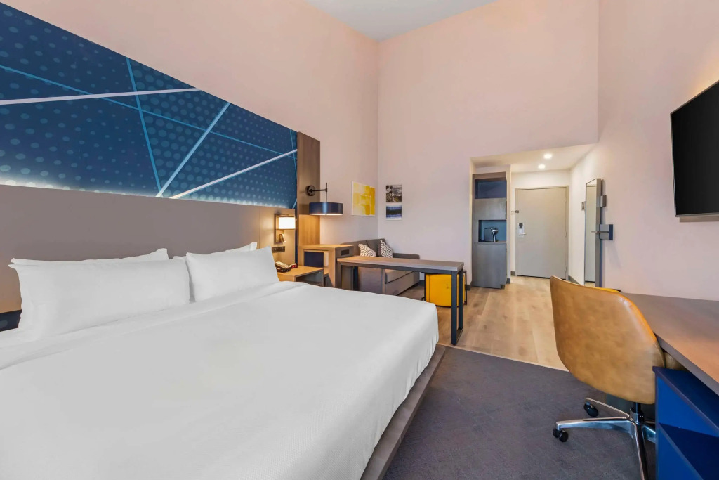 Comfort Inn & Suites Irvine Spectrum
