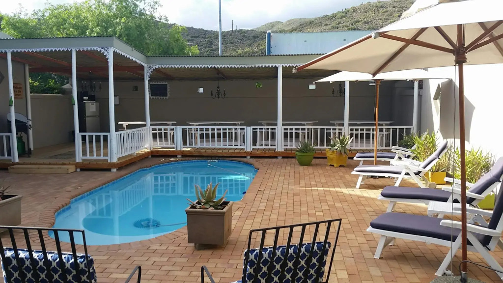 HouseMartin Lodge & Self Catering