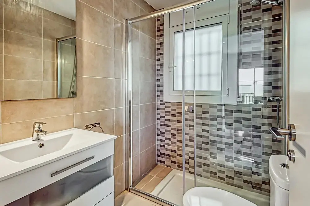 Villa Near Roses With Pool & Beach Access