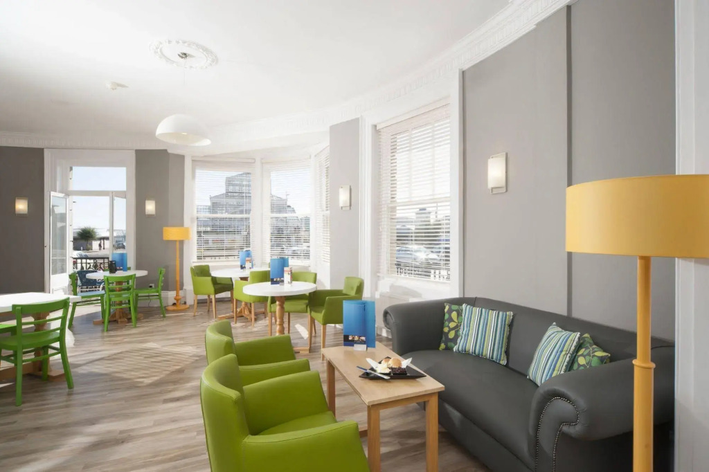 The Carlton Hotel