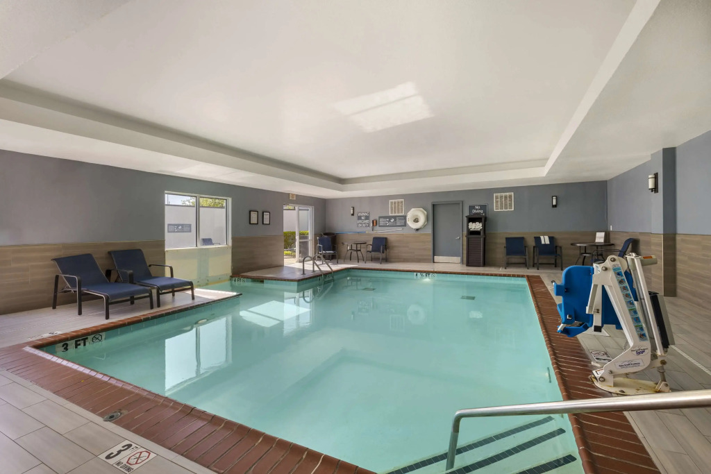 Best Western Plus Nashville Airport Hotel - BNA