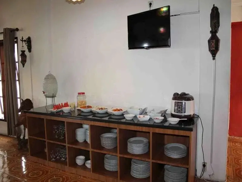 Hotel Kenari Pantai