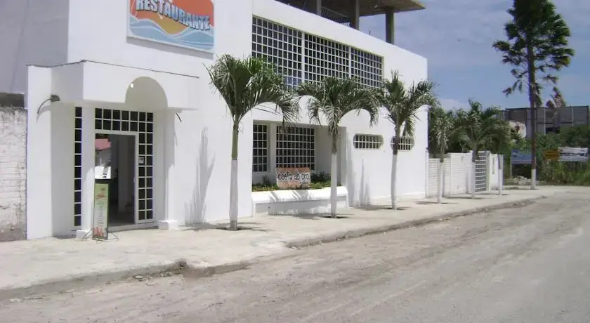 Hosteria Palmira Mar Tonsupa