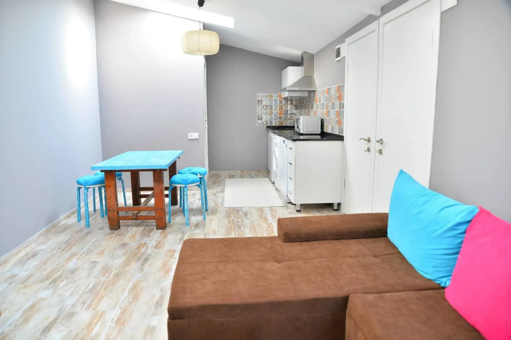 Vavilla Apartment