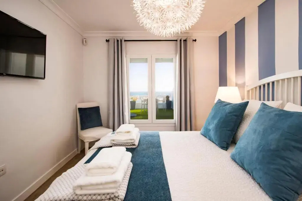 Flower Beach Suite 23