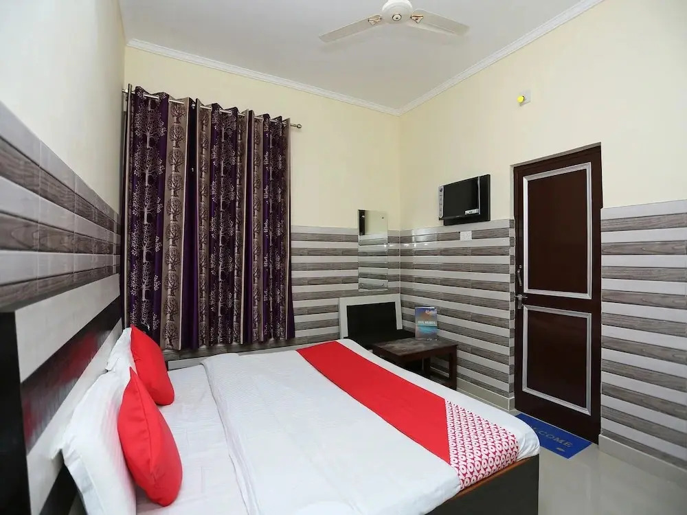 New Sundaram By OYO Rooms