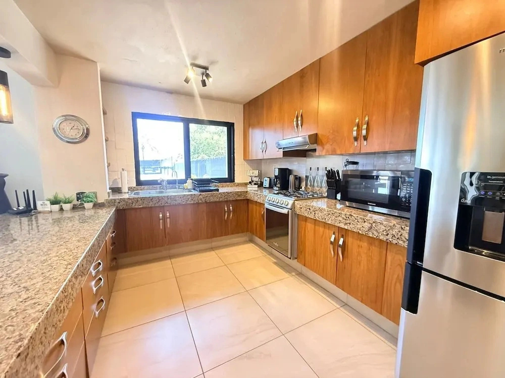 Ajijic Modern 2 Bedroom -salt Pool -bikes - Patio -gym -pickleball Court - BBQ