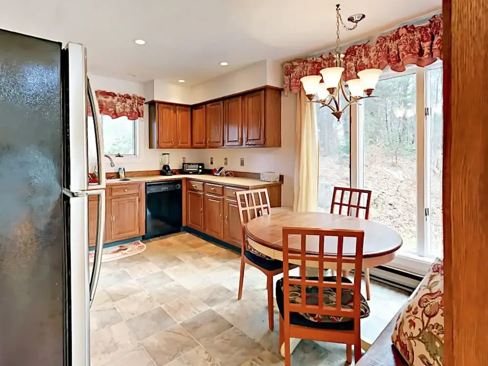 14 Maddocks Rd Condo 4 Bedrooms 3.5 Bathrooms Condo