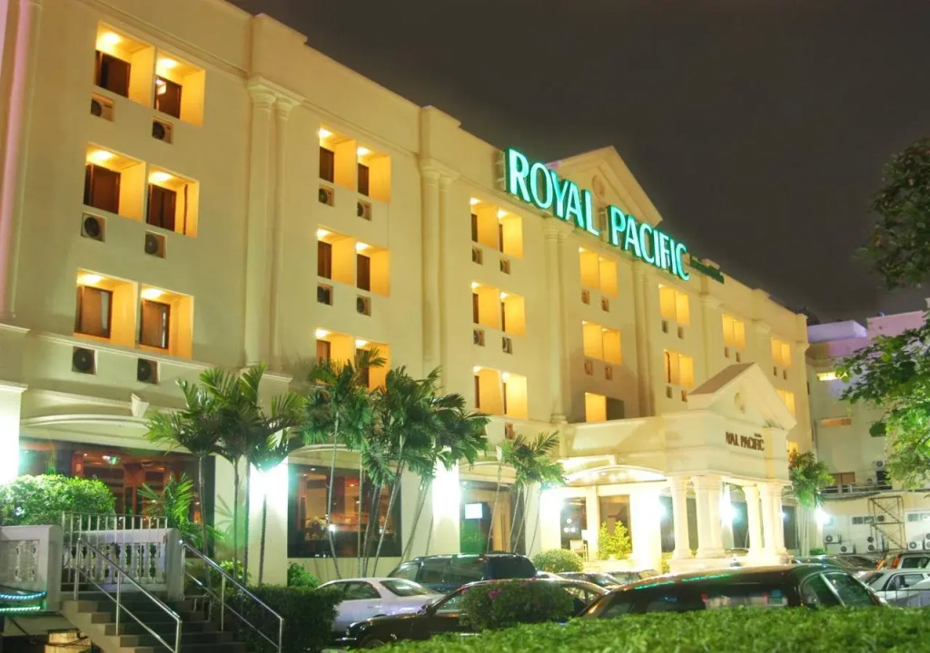 Royal Pacific Hotel