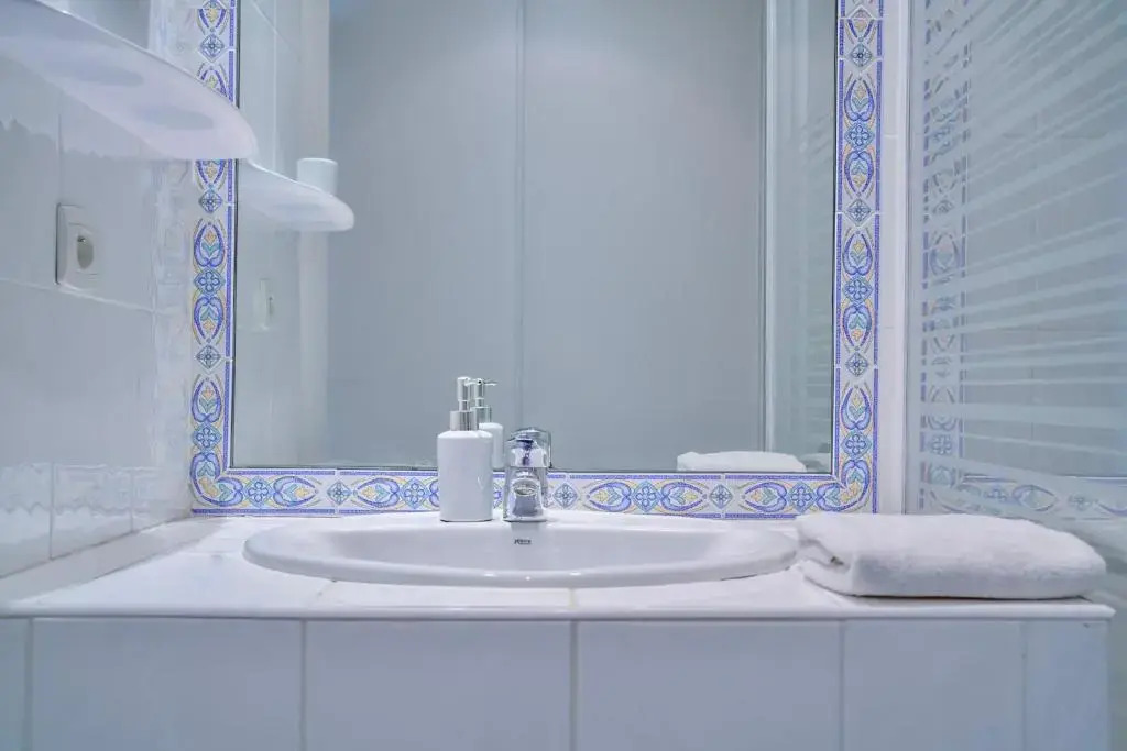 Risso - a modern one bedroom with pool