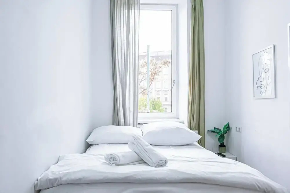 Cozy Room Shared Apt Millennium Tower