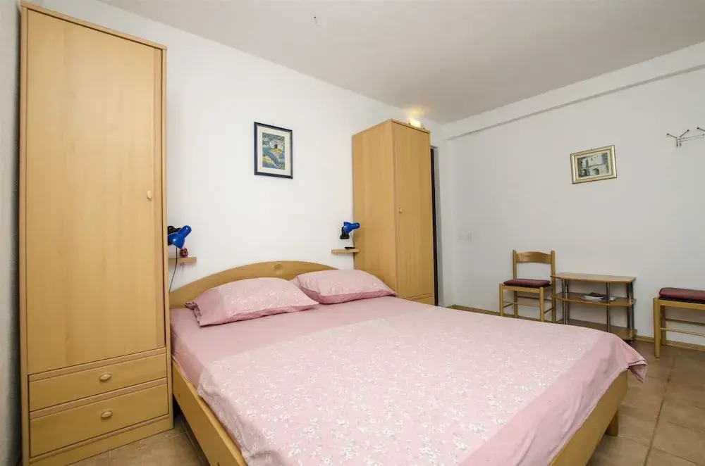 Apartments Oliva