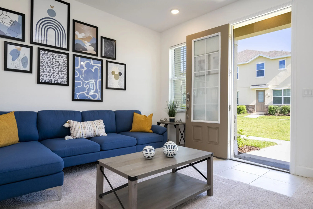 Splendid 4Bd Close to Disney Holly Village 132