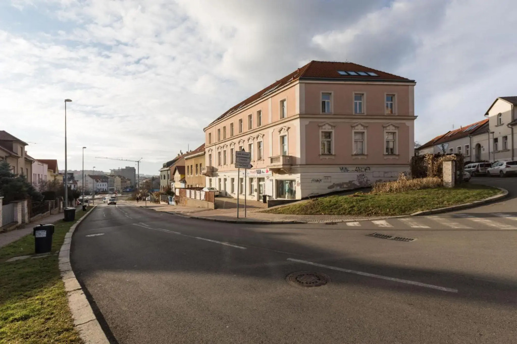 Sunshine Apartment near the City center