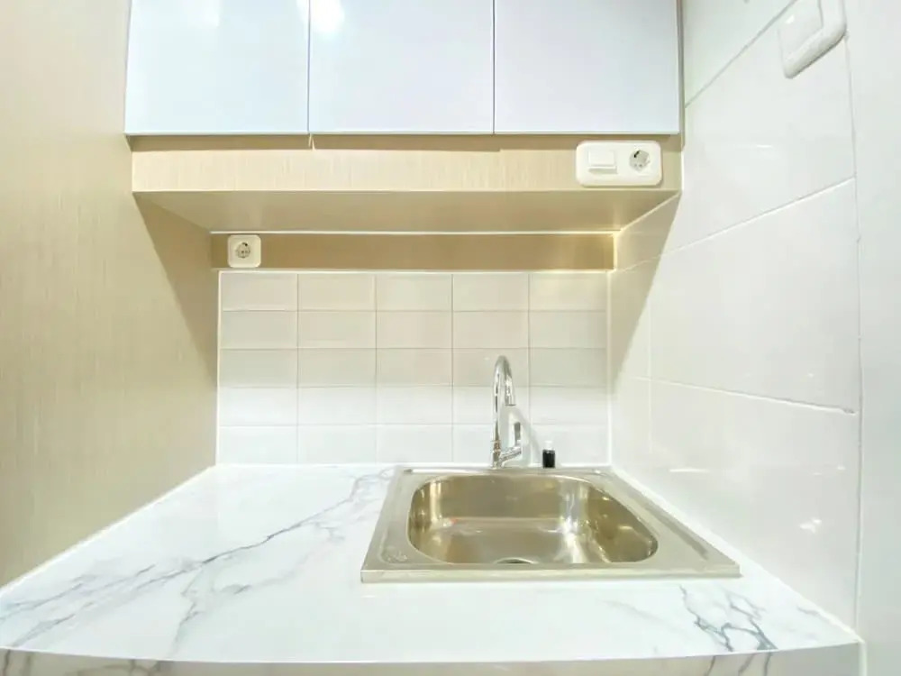 Good Choice And Homey Studio At The Alton Apartment