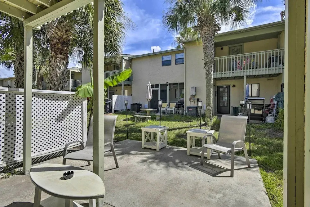 Walk to Beach: Modern PCB Townhome w/ Patio