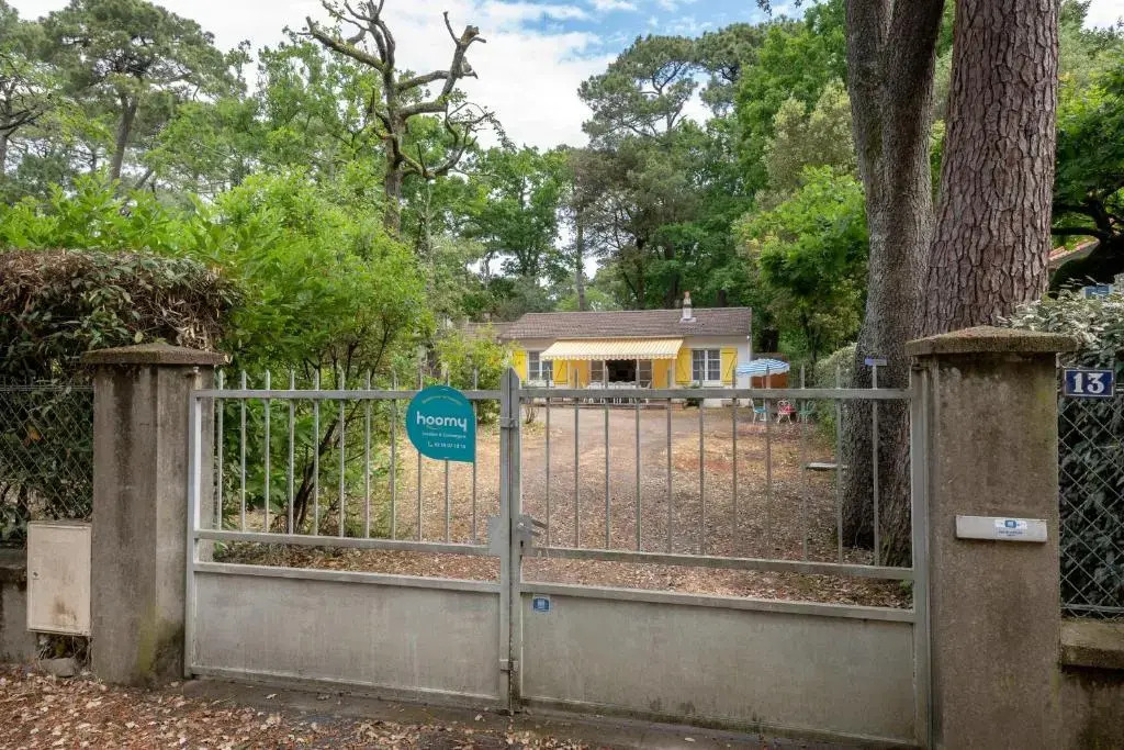 Maison Familiale Dans Les Pins a 300 M de la Plage