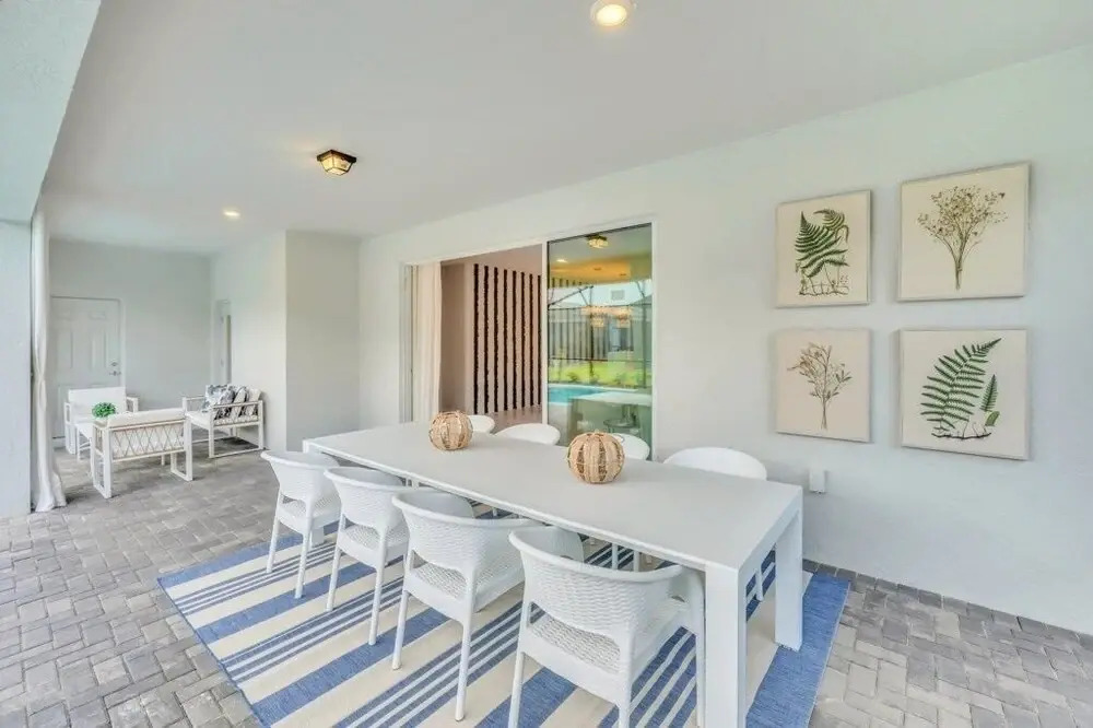 Many Themes For Everyone 10 Huge Bedrooms! 10 Villa by RedAwning