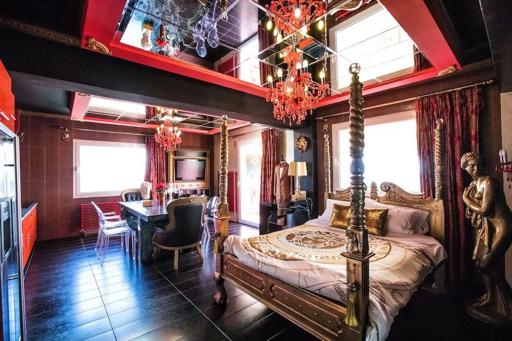 LUXURY SUITES - parking , central suites