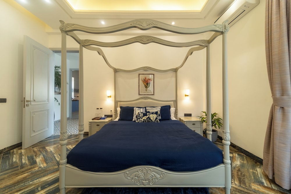 ELIVAAS Fernweh 4 BHK with Pool