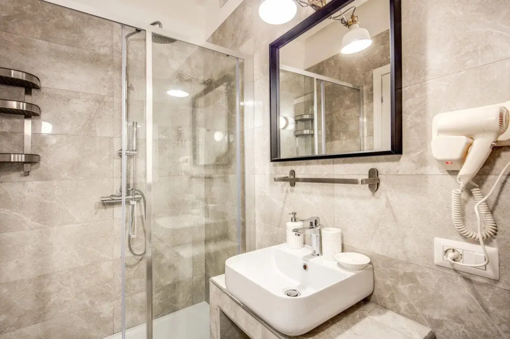 Maison dArt Apartments - Maison dArt Collection