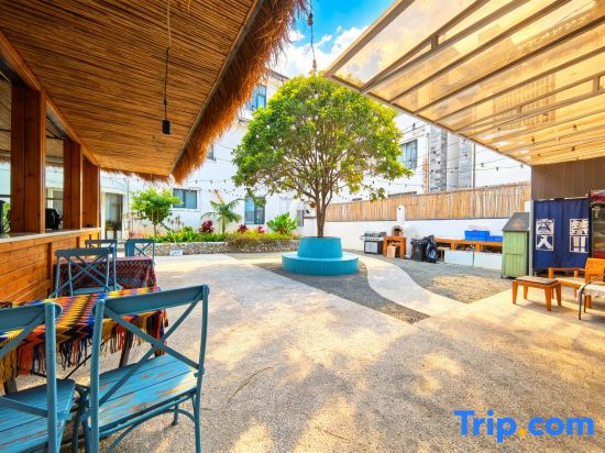 Dali Yuguang ・ Yunlu Scenic Apartment (Erhai Lake S Bay Ecological Corridor)