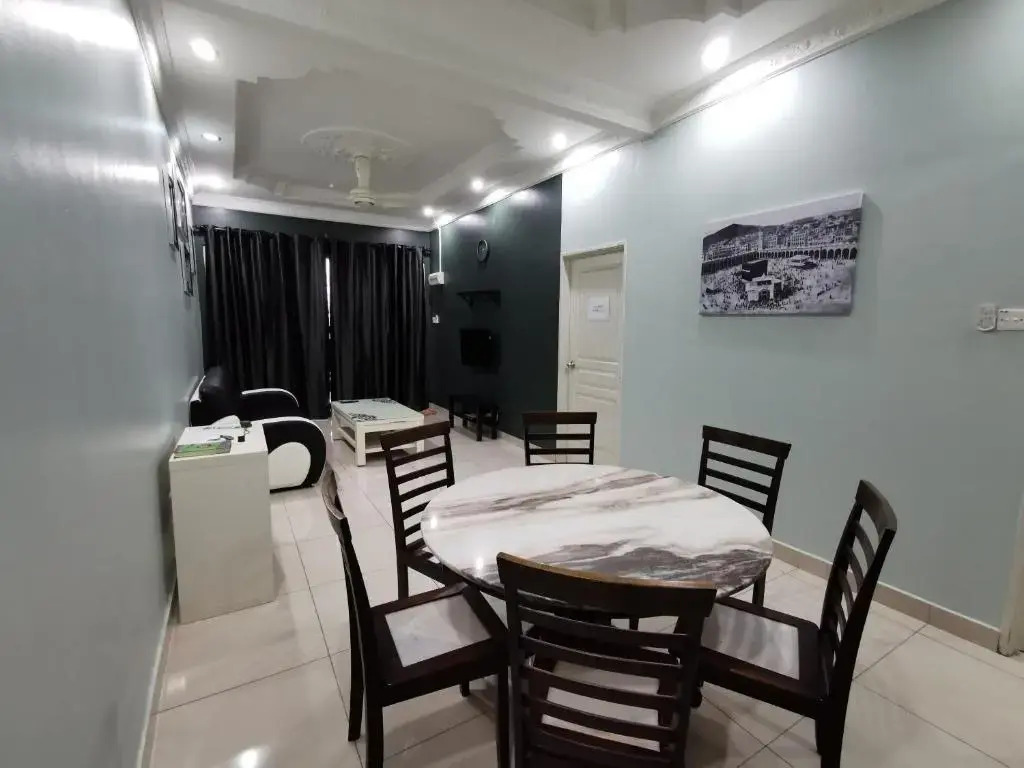 DF ZaheenulFitri Homestay