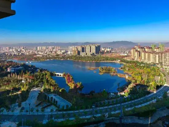Vienna Hotel (Zhaotong Ancient City Municipal Plaza)
