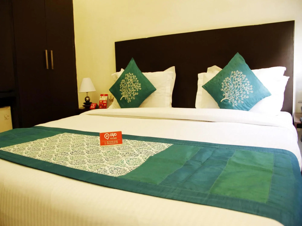 Oyo Rooms 10174-1 Gurudwara Road