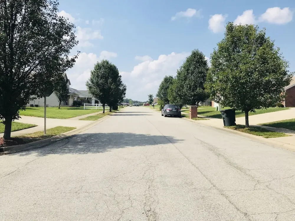 Spacious 3 BR Ranch House W Patio Yard in a Quiet Suburb