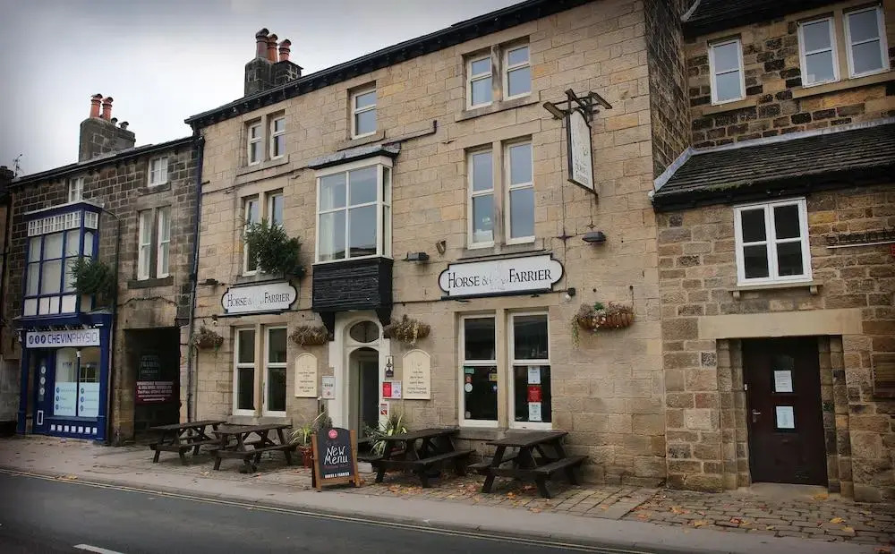 The Horse & Farrier
