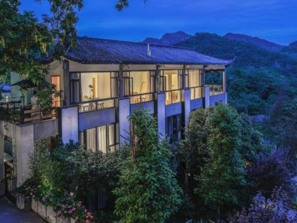 Qingcheng Mountain - Luxury Wuliuzhuang