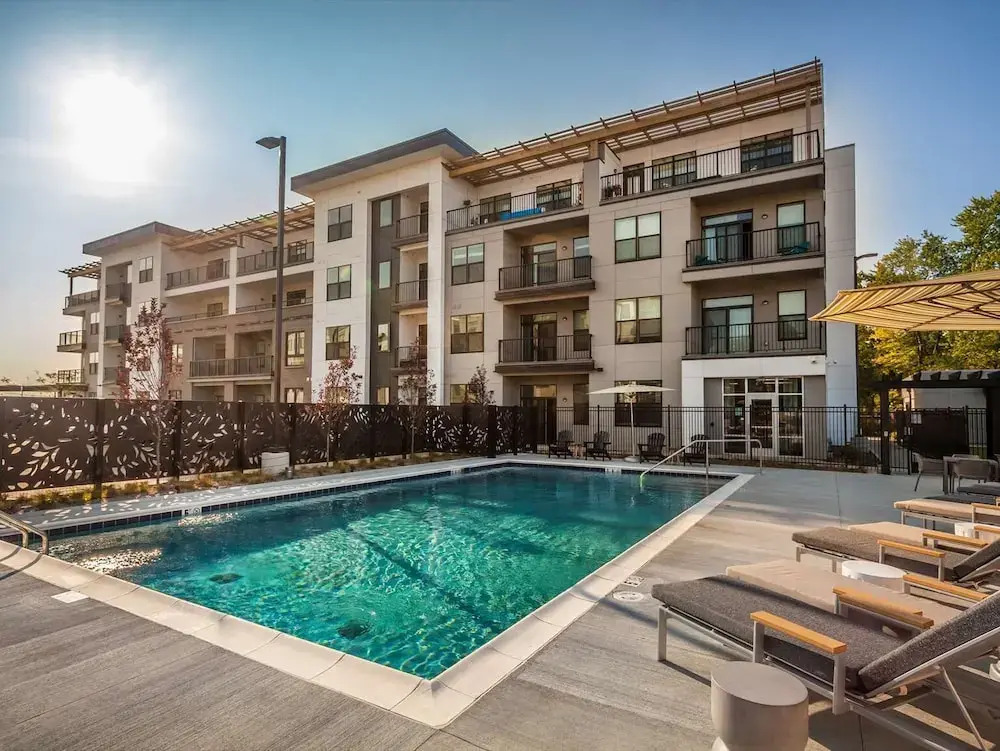 Cozysuites Stylish 4BR the heart of Nora