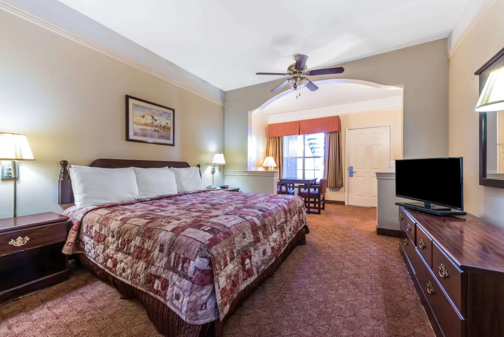 Quality Inn & Suites Greenville