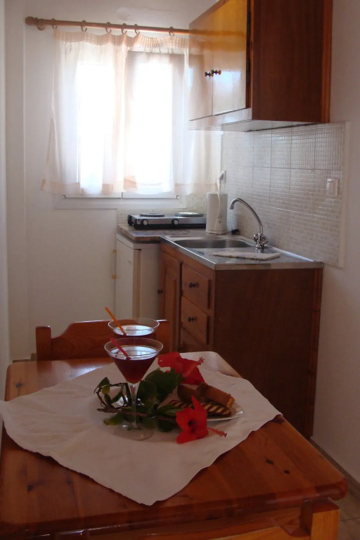 Anemos Hotel & Apartments