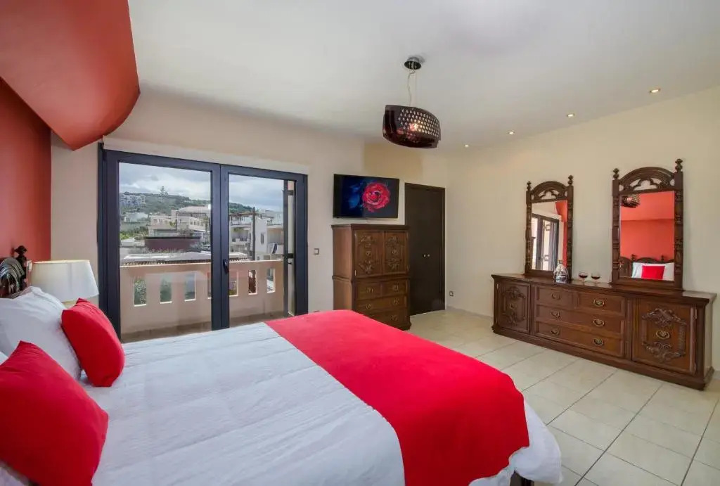 Manolia Dream Apartment 3-bedrooms 30m to the beach