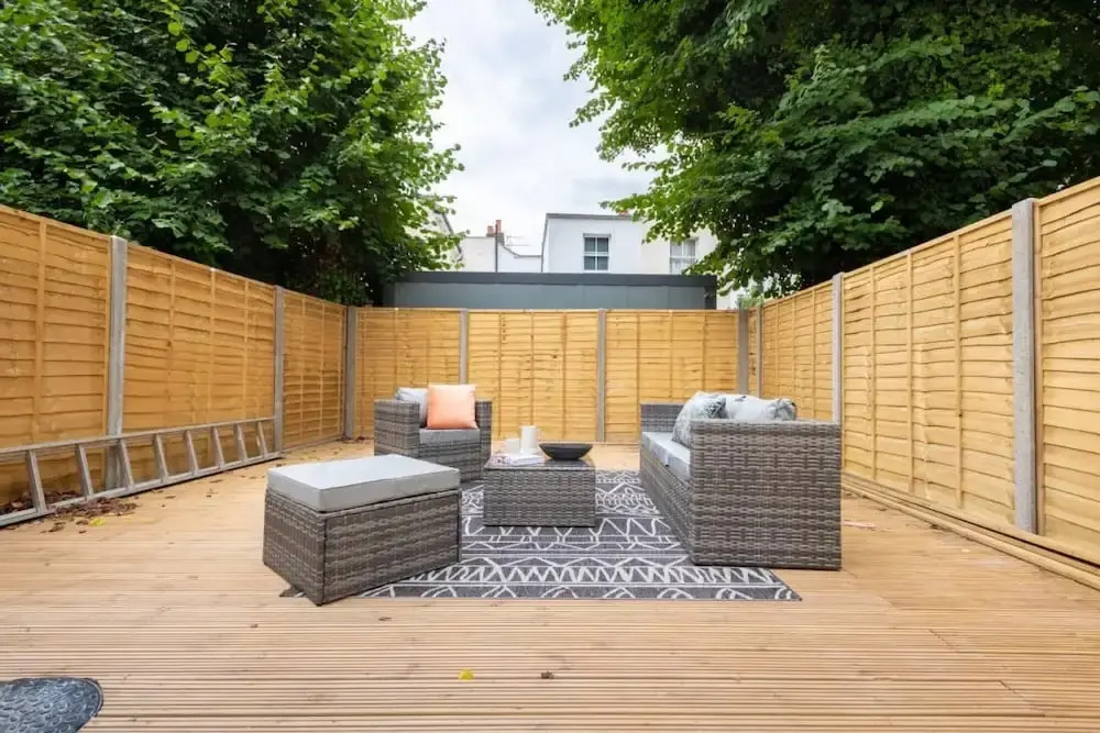 The Brixton Hill - Modern & Bright 2BDR Apartment with Garden