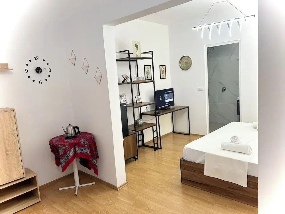 Tirana Budget Retreat Hotel