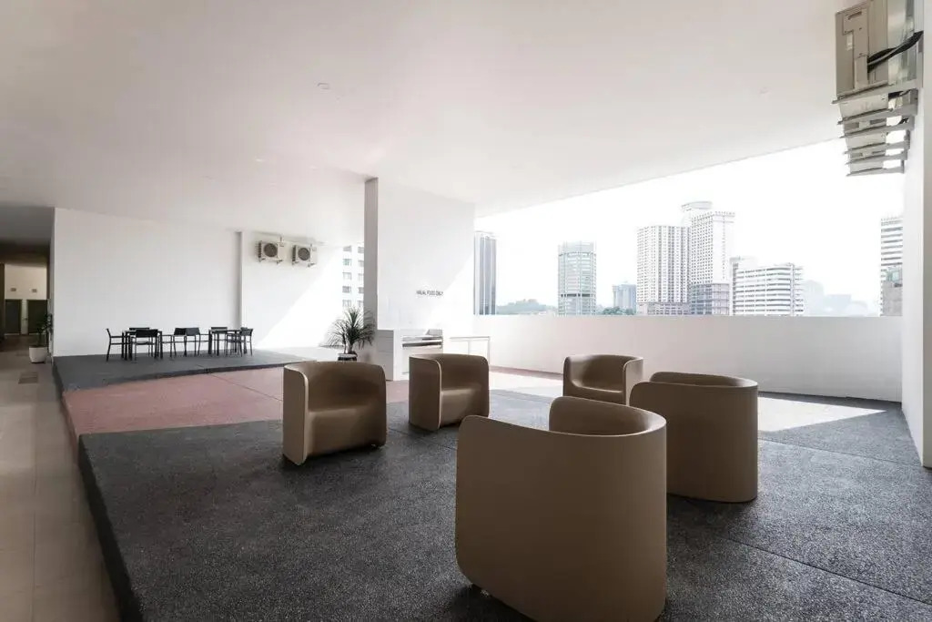 TR Residence Lovely 3 BR unit 6pax next to Titiwangsa LRT
