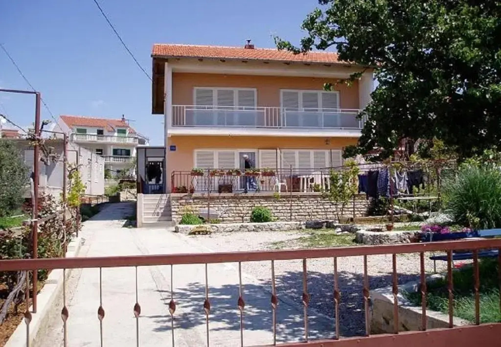 Apartment Ante - 10 m from sea