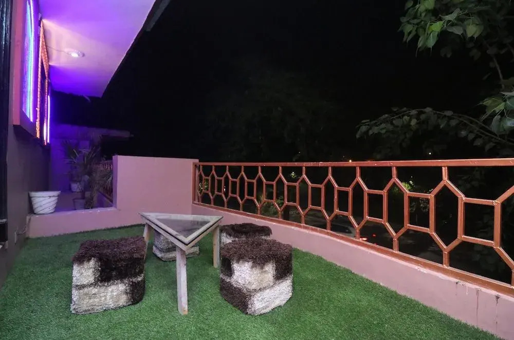 OYO 25115 Hotel Mughal Grand
