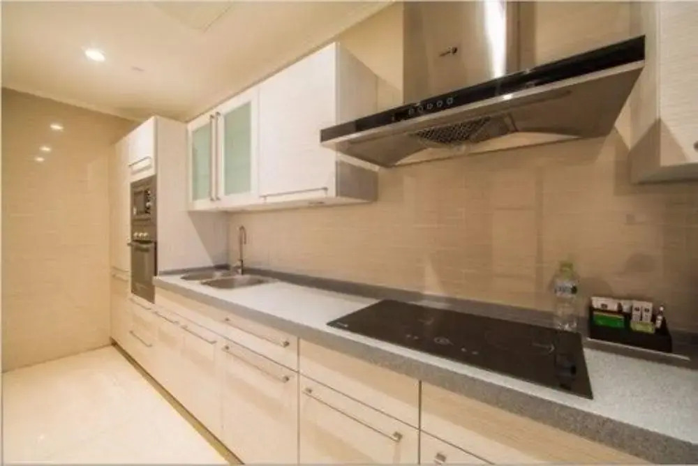 Qingdao Center Hotel and Apartment