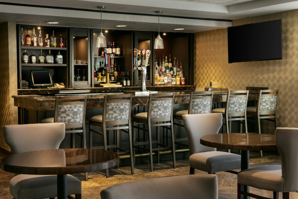 DoubleTree by Hilton Dallas Market Center