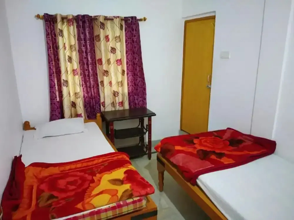 Goroomgo Beauty Guest House Bodh Gaya
