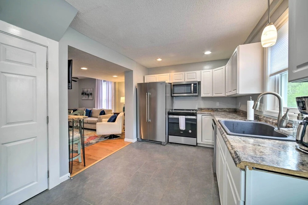 Morgantown Home w/ Deck ~ 2 Mi to WV University!