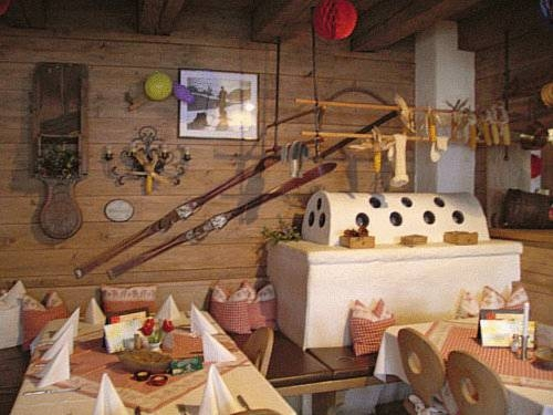 Dorf Alm