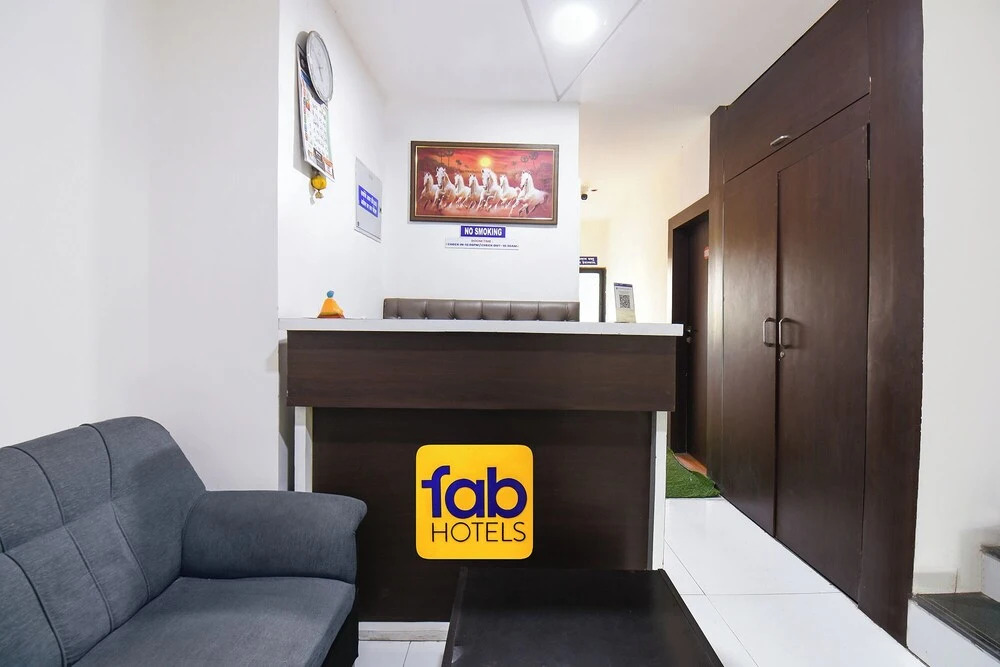 Fabhotel Akshay Inn